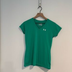 Under Armour Women's Green XS V-Neck Workout Tee